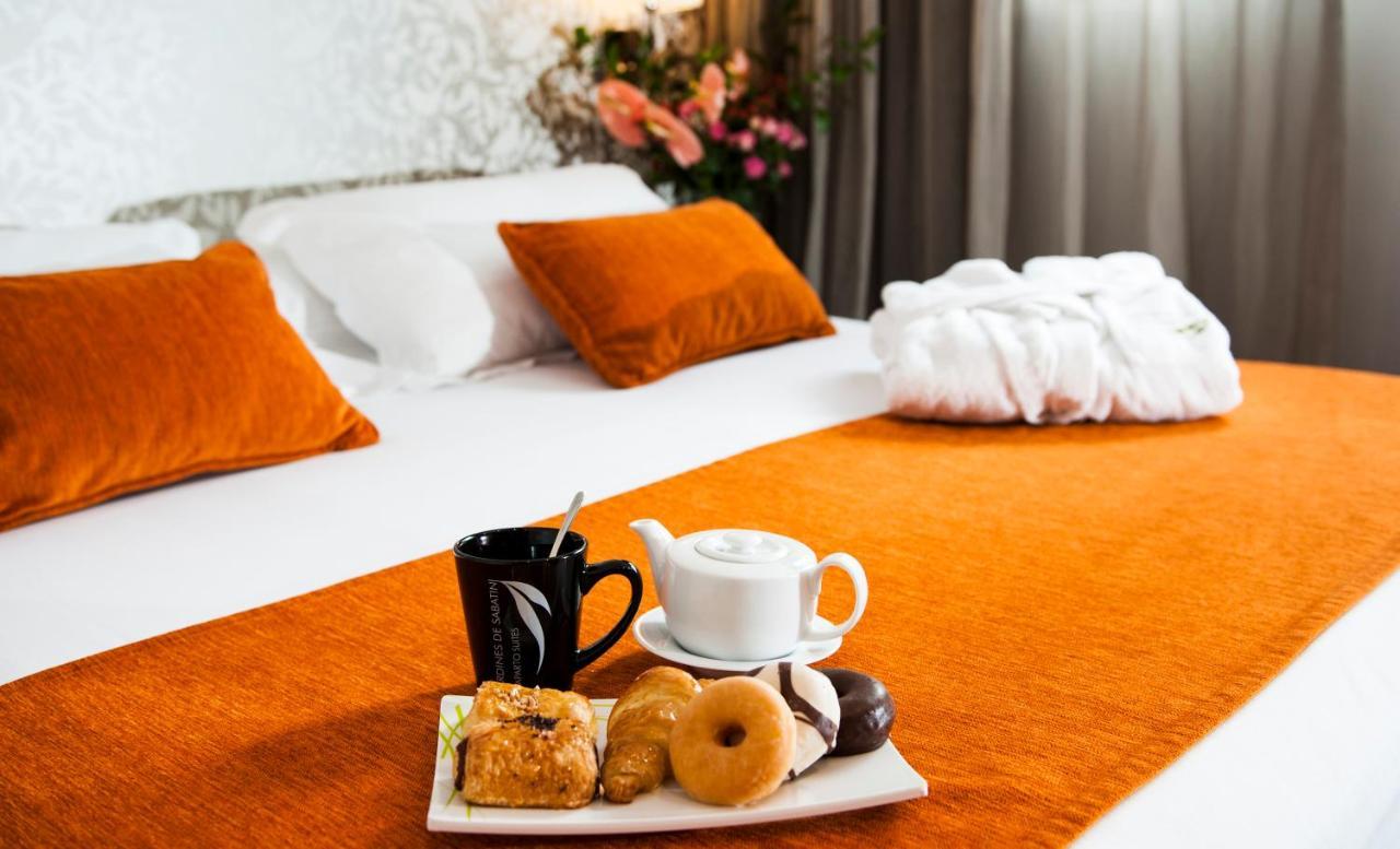 Apartosuites Jardines De Sabatini Madryt Zewnętrze zdjęcie