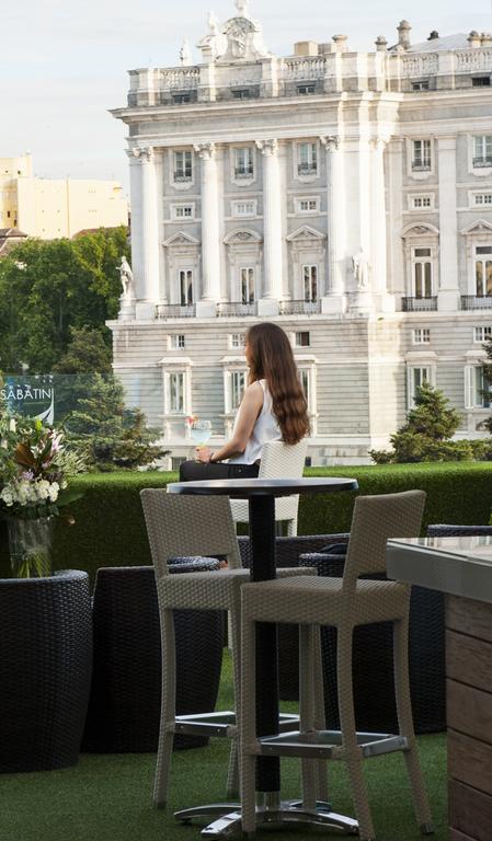 Apartosuites Jardines De Sabatini Madryt Zewnętrze zdjęcie
