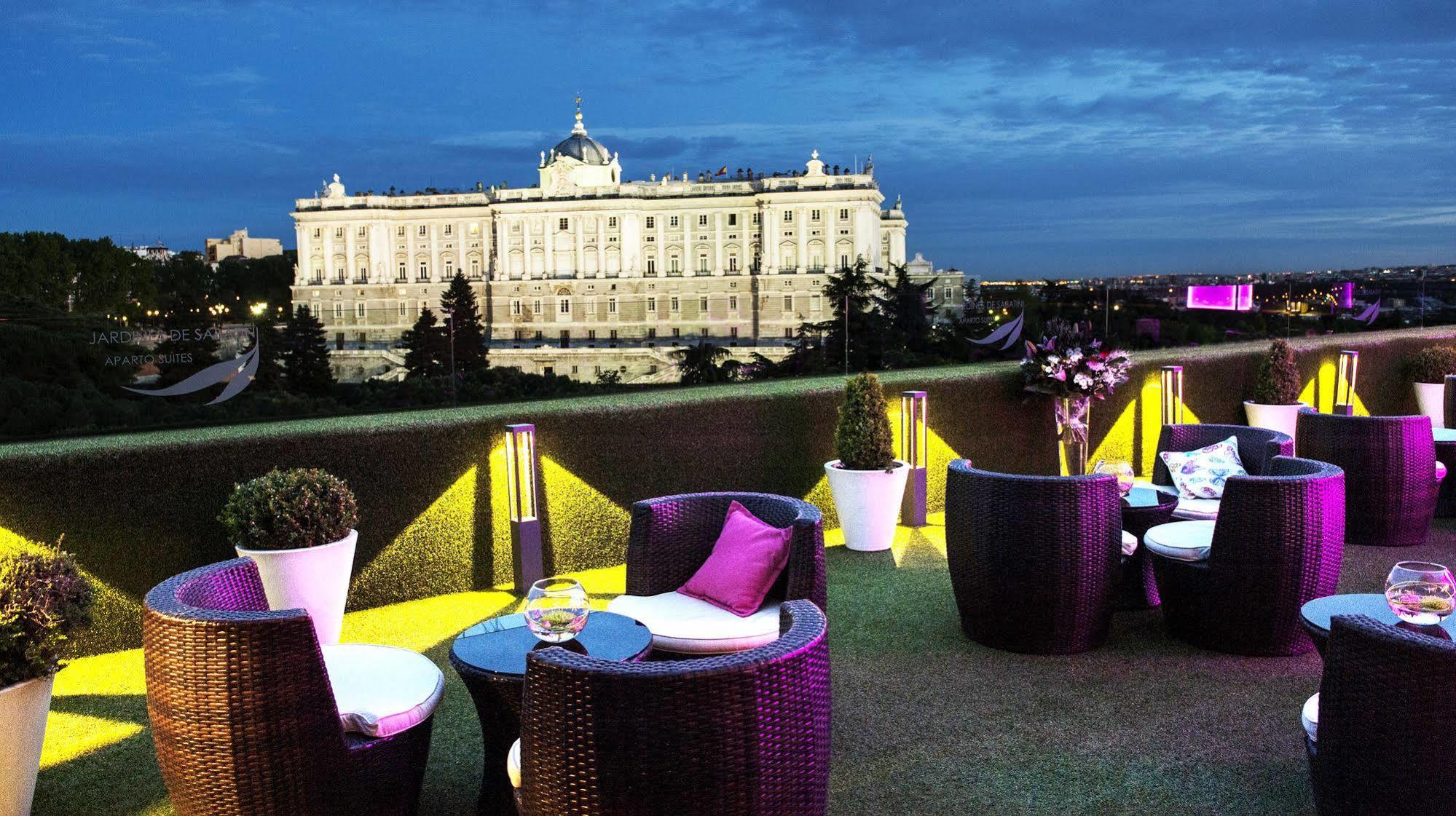 Apartosuites Jardines De Sabatini Madryt Zewnętrze zdjęcie