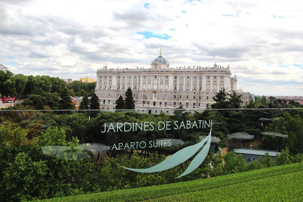 Apartosuites Jardines De Sabatini Madryt Zewnętrze zdjęcie