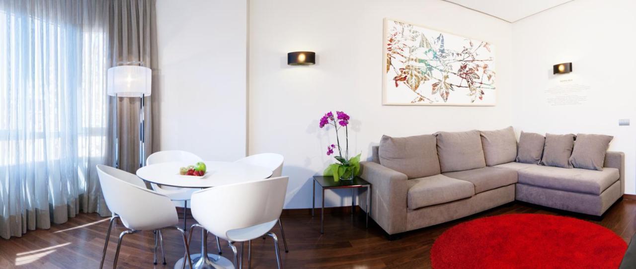 Apartosuites Jardines De Sabatini Madryt Zewnętrze zdjęcie
